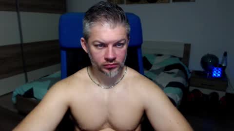 Snapshot of robbyshawz chatting on January 2025 05:27:01 AM robbyshawz online show from January 2025 05:27:01 AM