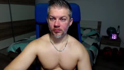 Snapshot of robbyshawz chatting on January 2025 05:30:02 AM robbyshawz online show from January 2025 05:30:02 AM