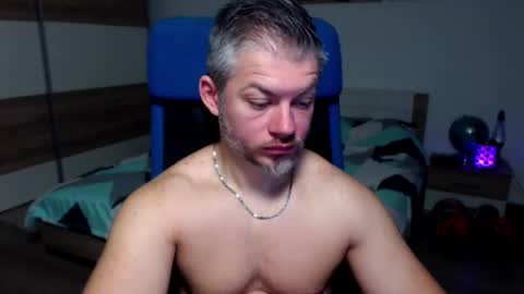 Snapshot of robbyshawz chatting on January 2025 05:43:02 AM robbyshawz online show from January 2025 05:43:02 AM