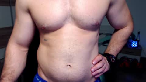 Snapshot of robbyshawz chatting on January 2025 11:48:01 AM robbyshawz online show from January 2025 11:48:01 AM