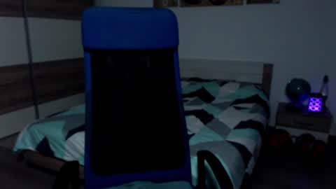 Snapshot of robbyshawz chatting on January 2025 08:36:01 AM robbyshawz online show from January 2025 08:36:01 AM