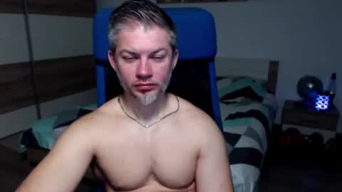 Snapshot of robbyshawz chatting on January 2025 05:25:02 AM robbyshawz online show from January 2025 05:25:02 AM