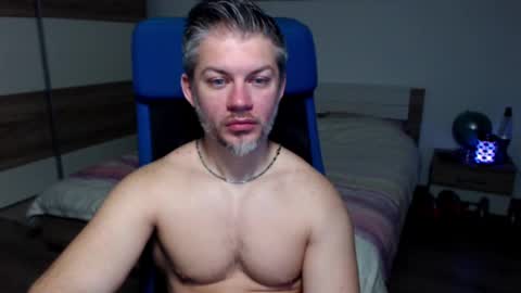 Snapshot of robbyshawz chatting on February 2025 06:04:01 AM robbyshawz online show from February 2025 06:04:01 AM