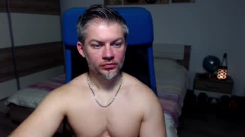 Snapshot of robbyshawz chatting on February 2025 10:07:02 AM robbyshawz online show from February 2025 10:07:02 AM