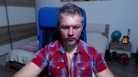 Snapshot of robbyshawz chatting on October 2025 07:05:02 AM robbyshawz online show from October 2025 07:05:02 AM