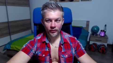 Snapshot of robbyshawz chatting on October 2025 04:32:01 AM robbyshawz online show from October 2025 04:32:01 AM