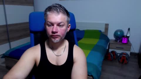 Snapshot of robbyshawz chatting on October 2025 06:43:01 AM robbyshawz online show from October 2025 06:43:01 AM