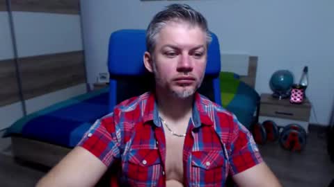 Snapshot of robbyshawz chatting on October 2025 06:33:01 AM robbyshawz online show from October 2025 06:33:01 AM