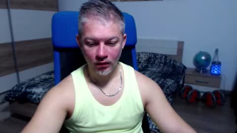 Snapshot of robbyshawz chatting on October 2025 06:04:02 AM robbyshawz online show from October 2025 06:04:02 AM