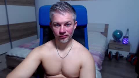 Snapshot of robbyshawz chatting on November 2025 08:24:01 AM robbyshawz online show from November 2025 08:24:01 AM