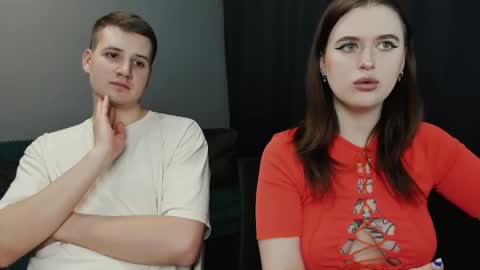 Snapshot of robert_lisa chatting on February 2025 01:35:02 PM Lisa and Robert i am online all days 900 am GMT3 online show from February 2025 01:35:02 PM