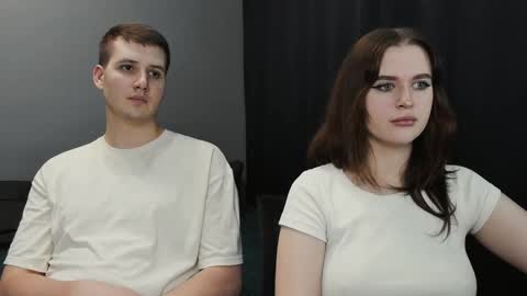 Snapshot of robert_lisa chatting on February 2025 06:43:02 PM Lisa and Robert i am online all days 900 am GMT3 online show from February 2025 06:43:02 PM