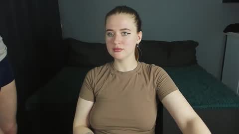 Snapshot of robert_lisa chatting on September 2025 08:24:02 PM Lisa and Robert i am online all days 900 am GMT3 online show from September 2025 08:24:02 PM