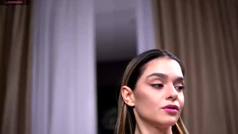 Snapshot of robertarosetti chatting on October 2025 09:09:01 AM Roberta online show from October 2025 09:09:01 AM