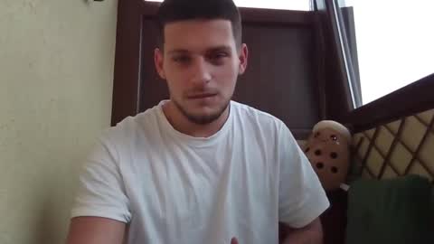 Snapshot of roberto_twink1 chatting on November 2025 06:57:01 AM Roberto online show from November 2025 06:57:01 AM