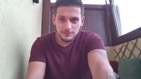 Snapshot of roberto_twink1 chatting on November 2025 07:52:02 AM Roberto online show from November 2025 07:52:02 AM