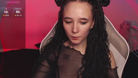 Snapshot of robin_yours chatting on January 2025 12:11:02 PM Robin your online show from January 2025 12:11:02 PM