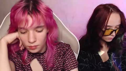 Snapshot of robin_yours chatting on November 2025 12:07:01 PM Robin your online show from November 2025 12:07:01 PM