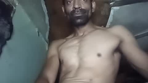 Snapshot of robincom23 chatting on September 2025 10:48:02 PM R online show from September 2025 10:48:02 PM