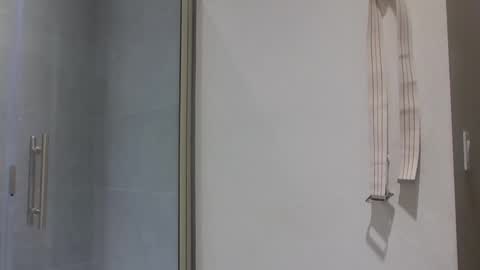 robintheneighbor online show from November 2025 06:30:02 AM