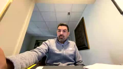 Snapshot of roblatino12 chatting on November 2025 03:33:02 PM roblatino12 online show from November 2025 03:33:02 PM