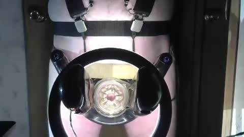 Snapshot of robodickmilker chatting on February 2025 09:37:02 PM Robodickmilker online show from February 2025 09:37:02 PM