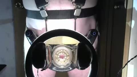 Snapshot of robodickmilker chatting on February 2025 05:11:02 PM Robodickmilker online show from February 2025 05:11:02 PM