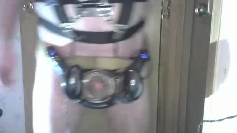 Snapshot of robodickmilker chatting on February 2025 04:05:02 AM Robodickmilker online show from February 2025 04:05:02 AM