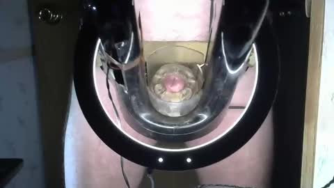 Snapshot of robodickmilker chatting on February 2025 09:27:02 PM Robodickmilker online show from February 2025 09:27:02 PM