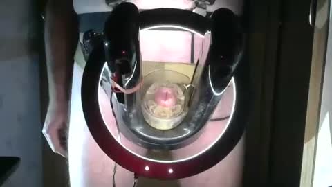 Snapshot of robodickmilker chatting on September 2025 10:31:02 PM Robodickmilker online show from September 2025 10:31:02 PM