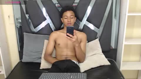 ROCCO  online show from October 2025 07:22:02 PM