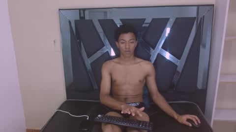 ROCCO  online show from October 2025 07:29:02 PM