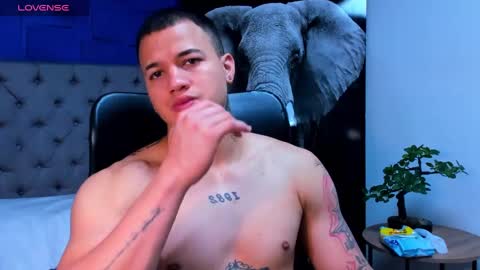 Snapshot of rocco_santos chatting on October 2025 11:24:02 PM rocco_santos online show from October 2025 11:24:02 PM