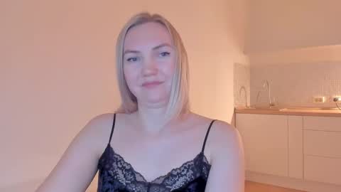 Snapshot of rock__baby chatting on February 2025 01:16:02 AM rock__baby online show from February 2025 01:16:02 AM