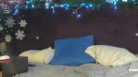 Snapshot of roddy_riss chatting on December 2024 05:02:01 PM Roddy online show from December 2024 05:02:01 PM