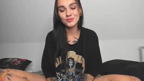 Snapshot of rokiinbaby chatting on October 2025 07:33:01 PM rokiinbaby online show from October 2025 07:33:01 PM