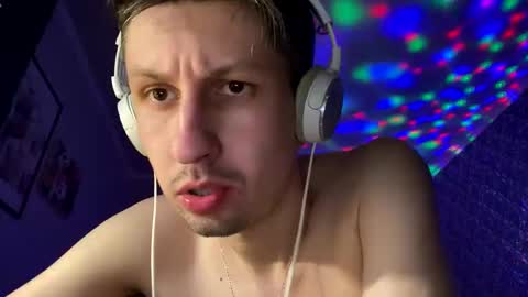 Snapshot of roma305991 chatting on January 2025 05:42:02 PM roma305991 online show from January 2025 05:42:02 PM