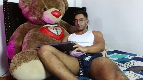 Roman online show from March 2025 07:59:02 PM