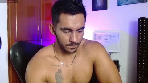 Roman online show from September 2025 08:20:02 PM