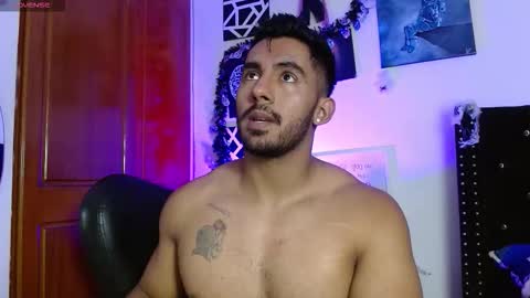 Roman online show from November 2025 04:20:01 PM