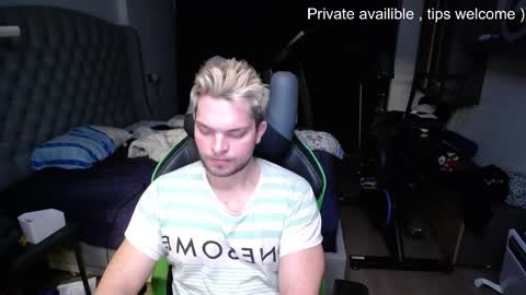 Snapshot of romantic_twunk chatting on November 2025 07:34:02 AM romantic_twunk online show from November 2025 07:34:02 AM