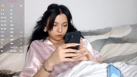 Snapshot of romeliahastert chatting on October 2025 05:42:01 PM Anica online show from October 2025 05:42:01 PM