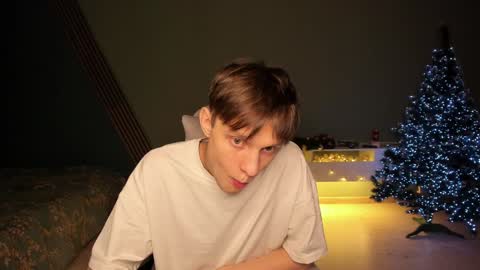 Snapshot of romeo_mercy chatting on December 2024 10:25:02 AM Romeo online show from December 2024 10:25:02 AM