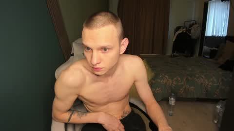 Snapshot of romeo_mercy chatting on February 2025 08:13:02 AM Romeo online show from February 2025 08:13:02 AM