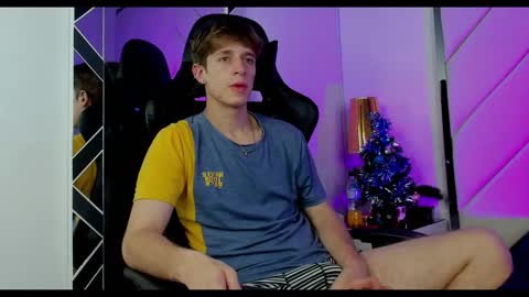 Romeo Ricci online show from December 2024 04:08:02 PM