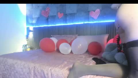 Rominna online show from February 2025 07:21:01 PM