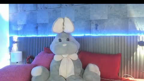Rominna online show from March 2025 07:36:01 PM