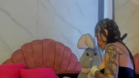 Rominna online show from October 2025 07:58:02 PM