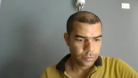 rompeculos121 online show from February 2025 02:38:02 PM