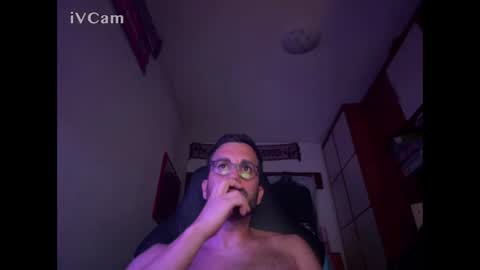 Snapshot of ronnjeremy chatting on September 2025 10:43:01 PM ronnjeremy online show from September 2025 10:43:01 PM